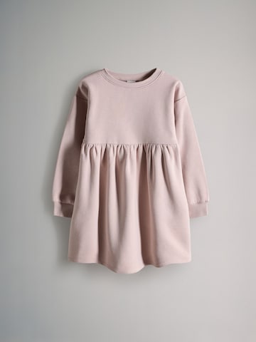 The Set Dress in Green