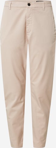 HOPE Regular Chino trousers 'News Edit' in Pink: front
