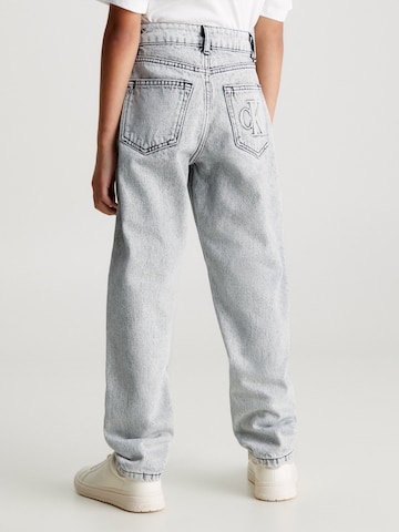 Calvin Klein Jeans Ohlapna forma Kavbojke | siva barva