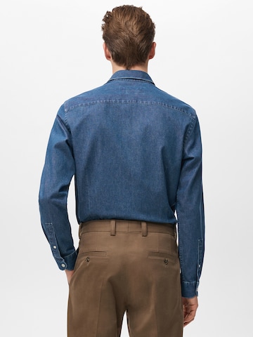 Coupe regular Chemise MANGO MAN en bleu