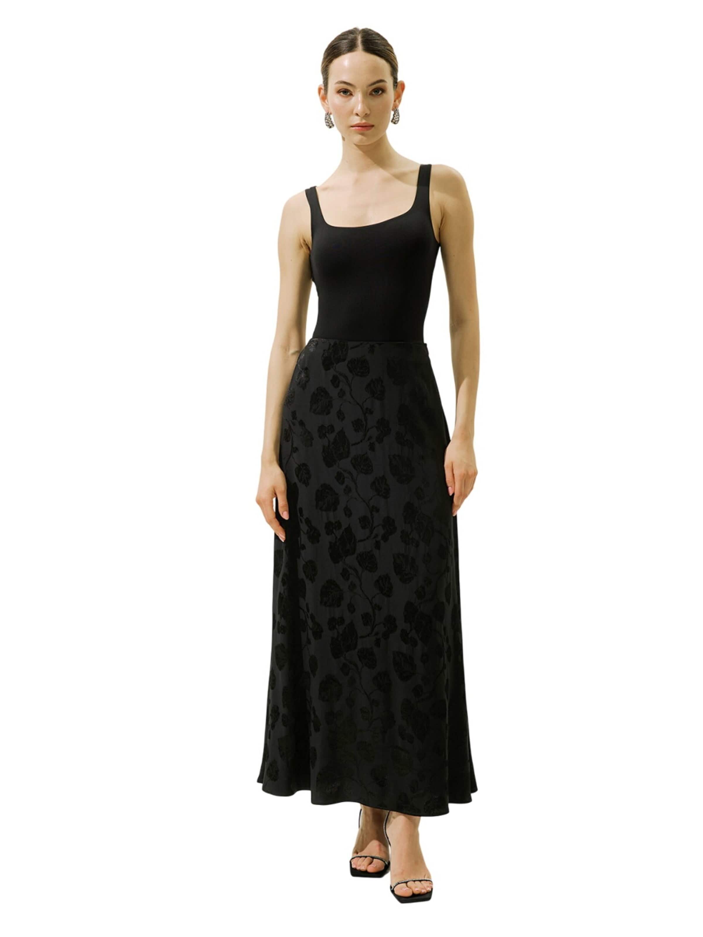 MANUKA Skirt in Black: front