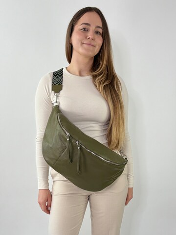 lePelou Gürteltasche 'MILANO'‌‌‌‌‌‌‌ in Grün: Vorderseite