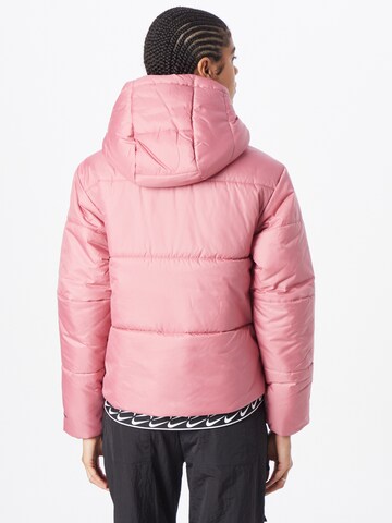 Nike Sportswear Преходно яке в розово