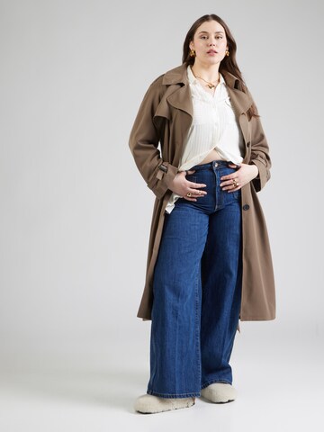 Vero Moda Curve Blouse 'VMCBUMPY' in White