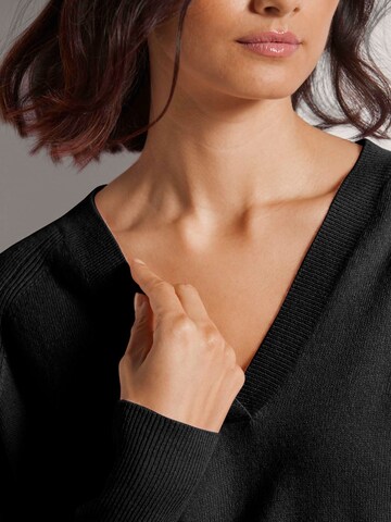 MADELEINE Sweater in Black