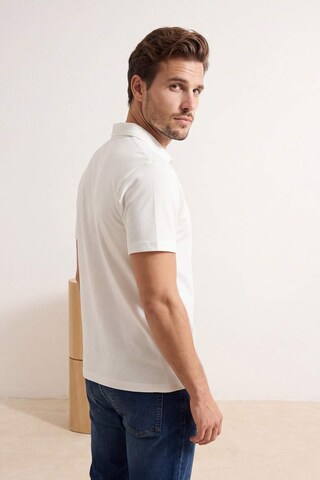 Trendyol Shirt in Beige