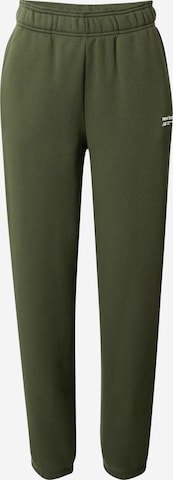 Regular Pantalon 'Heritage' new balance en vert : devant