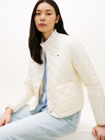 TOMMY HILFIGER Демисезонная куртка в Бежевый