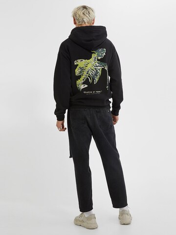 Young Poets Sweatshirt 'Joris' in Schwarz