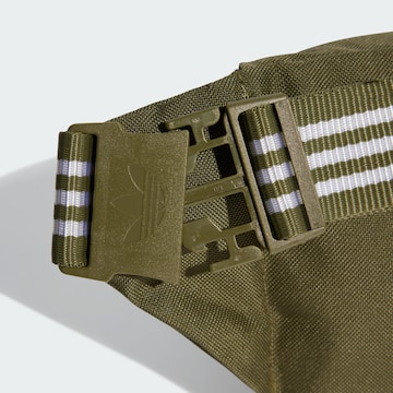 ADIDAS ORIGINALS Belt bag in Green
