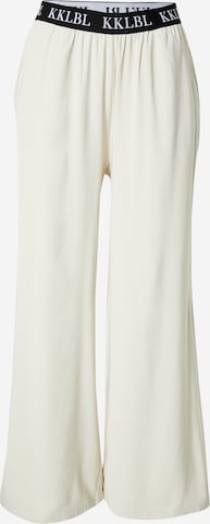 Karo Kauer Trousers in Beige: front