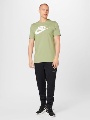 Nike Sportswear Regular Fit T-Shirt 'Futura' in Grün