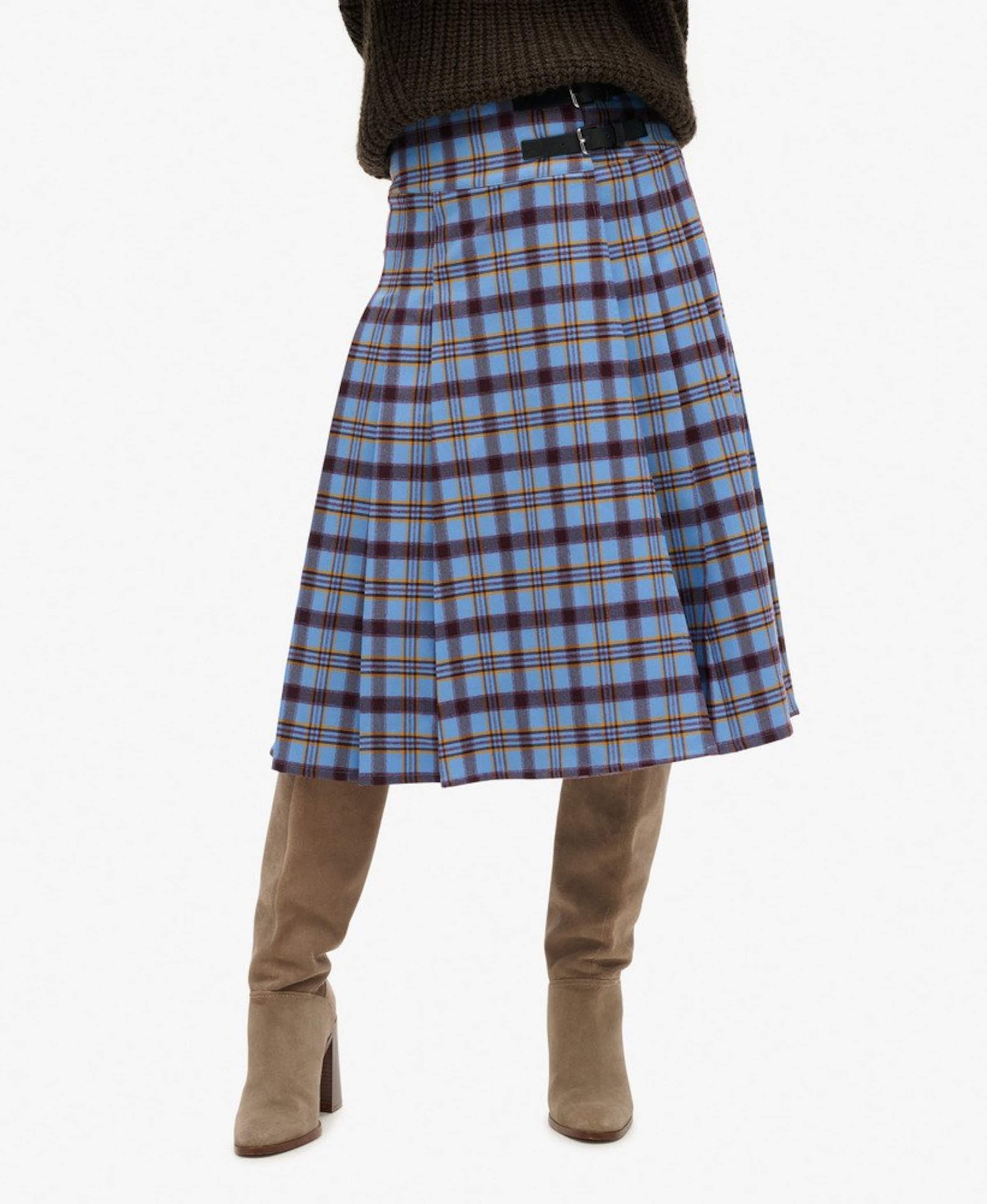 Superdry Rok in Blauw: voorkant