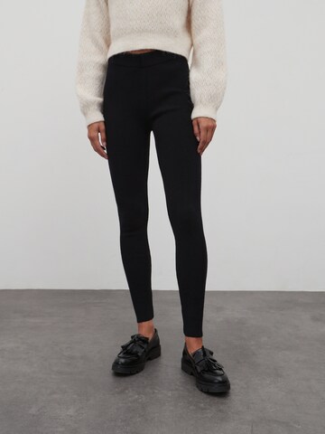 EDITED Skinny Leggings 'Leana' in Zwart: voorkant