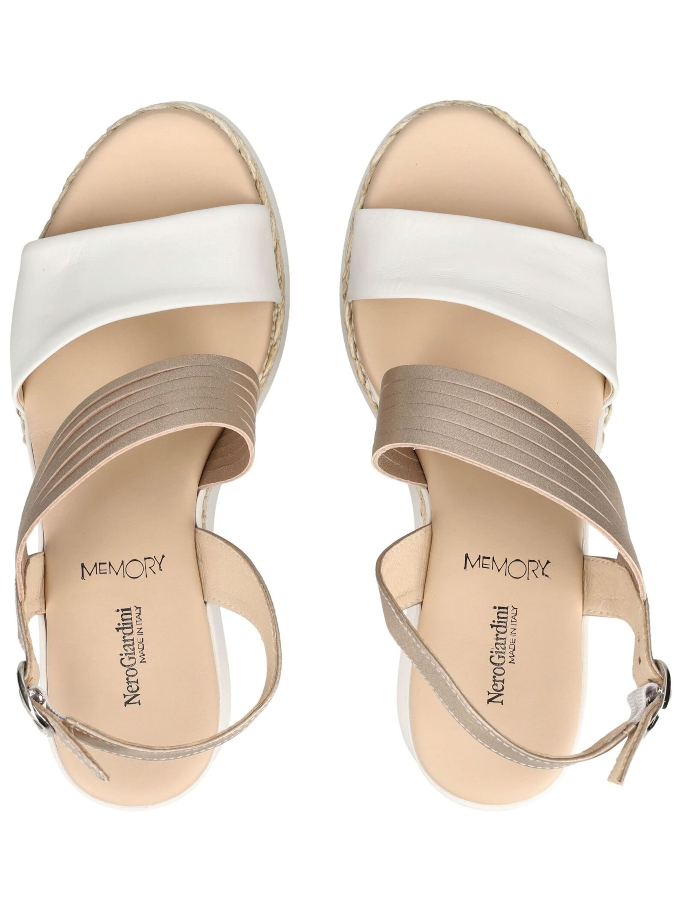 Nero Giardini Sandale in Gold