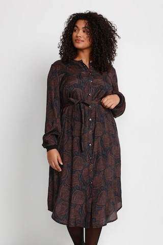 KAFFE CURVE Shirt Dress 'Juliet' in Brown: front