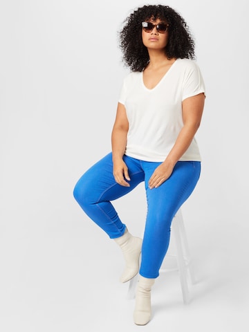 Vero Moda Curve T-Shirt 'AYA' in Weiß