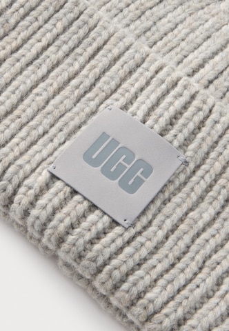 UGG Beanie in Grey: front