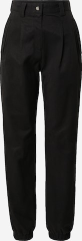 Guido Maria Kretschmer Women Pleat-Front Pants 'Nicola' in Black: front