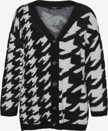 Vero Moda Curve Knit Cardigan in Black: front