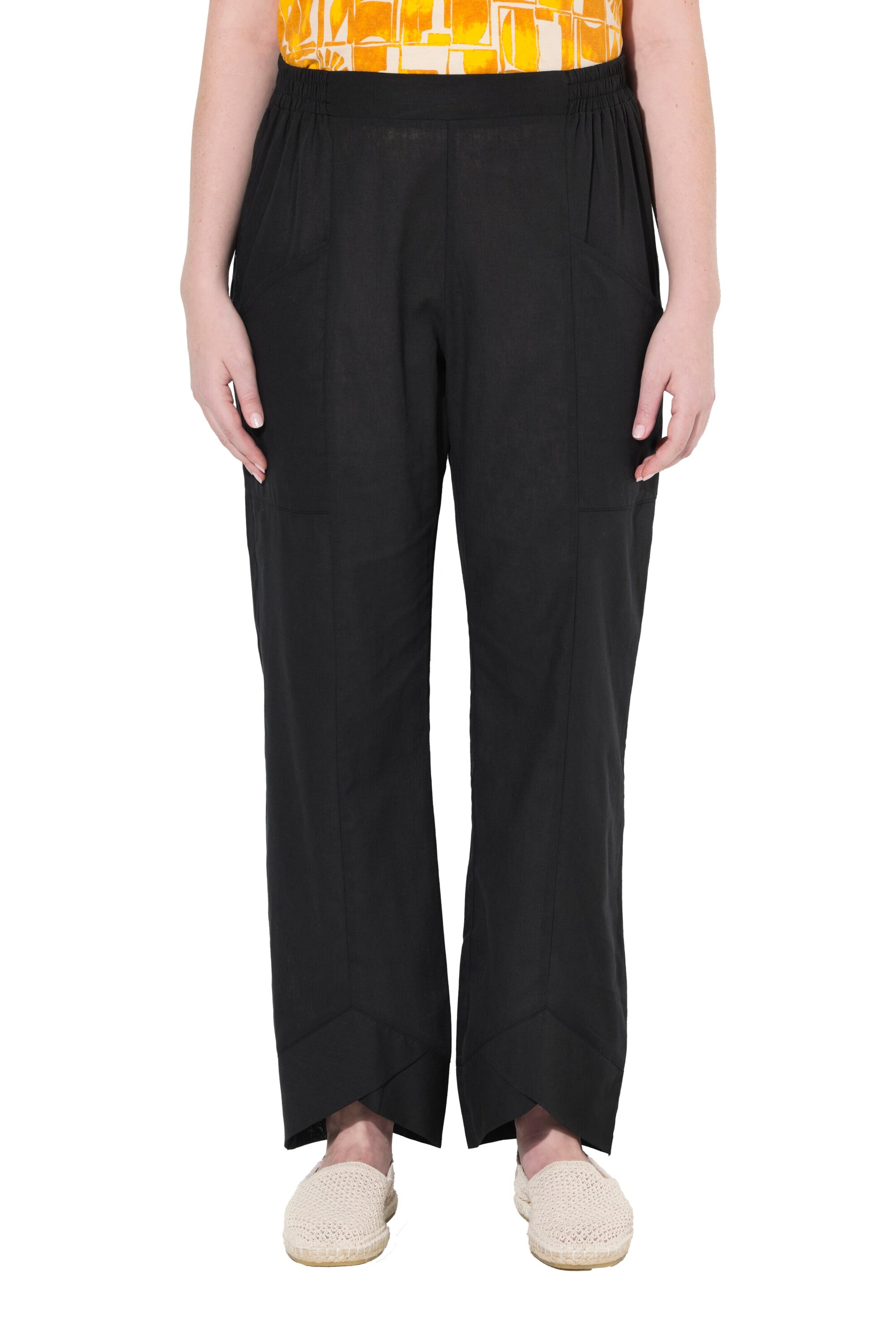 Ulla Popken Wide leg Trousers in Black: front