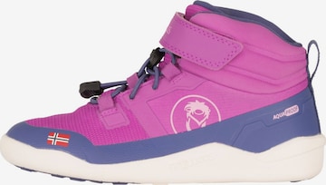 TROLLKIDS Snow Boots in Pink: front