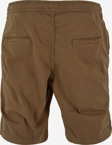 regular Pantaloni di Urban Classics in marrone