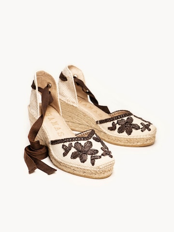 Sandalo 'Alpargata Cuña 7 cm' di Alhamas in beige
