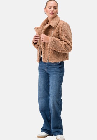 zero Plüschjacke mit Reißverschluss in Beige