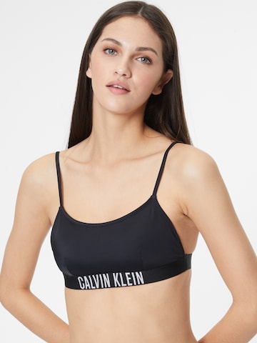melns Calvin Klein Swimwear Standarta Bikini augšdaļa 'Intense power': no priekšpuses