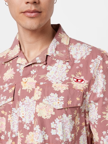 DIESEL - Comfort Fit Camisa 'S-MAC-FLO' em rosa