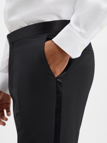 Regular Pantalon à plis BOSS en noir