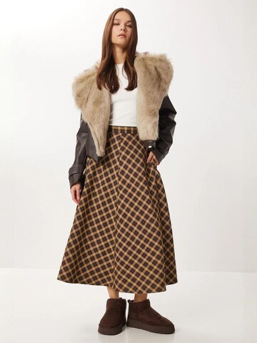 Gonna di Happiness İstanbul in marrone