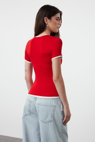 Trendyol - Camisa em vermelho