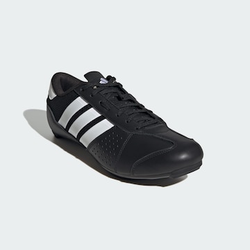 Chaussure de sport 'Heritage Road' ADIDAS PERFORMANCE en noir