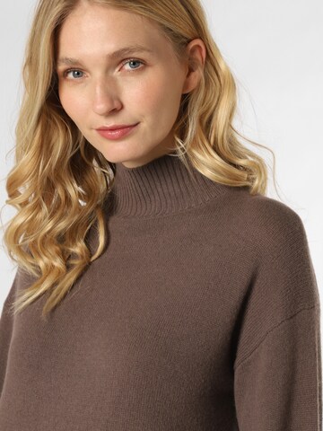 apriori Sweater in Brown