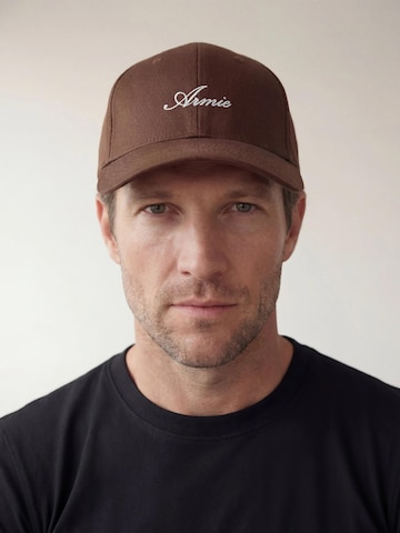 ARMIE Cap 'The ARMIE Baseball Cap'‌‌‌‌‌‌‌‌ in Braun
