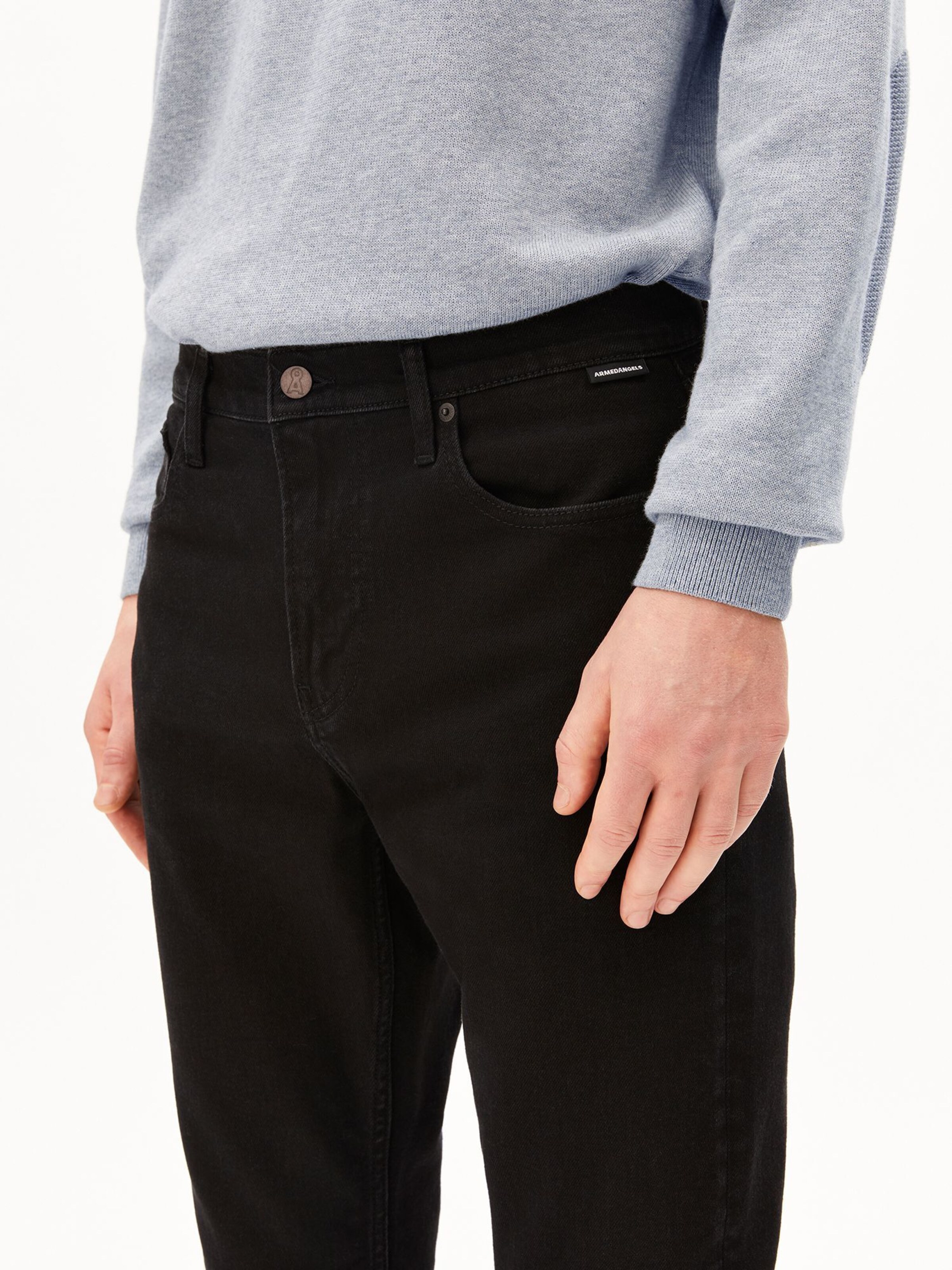 ARMEDANGELS Regular Jeans in Black: front