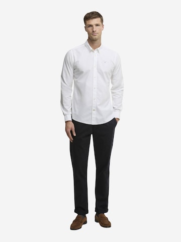 Regular fit Camicia 'TREEPORT POPLIN MSH5753' di Barbour in bianco