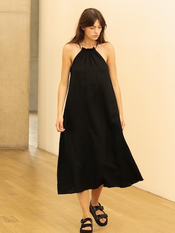 Aligne - Vestido 'Calonie' en negro: frente