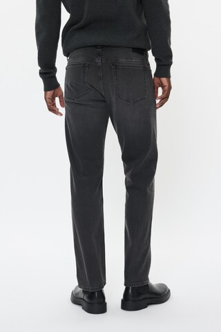 Matinique Regular Jeans 'MAMike' in Black