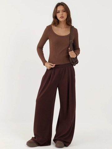 T-shirt Hiccup en marron