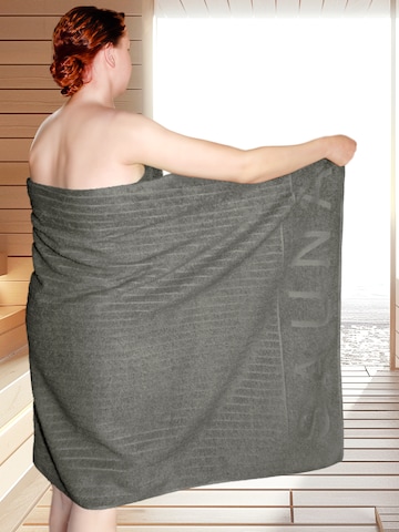 Lashuma Towel 'Kopenhagen' in Grey