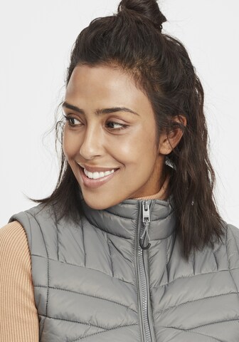 Oxmo Bodywarmer 'Telppa' in Grijs