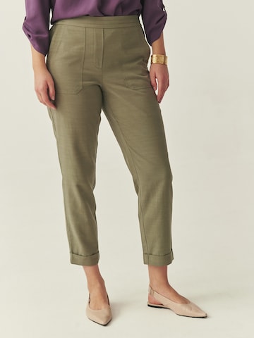 TATUUM Regular Byxa 'Sudikaria' i grön: framsida