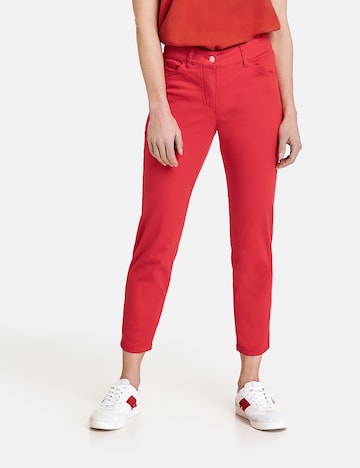 GERRY WEBER Regular Jeans 'Best4me' in Rood: voorkant