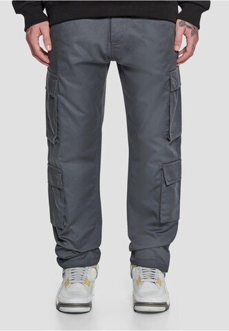 Dropsize Regular Hose in Grau: Vorderseite