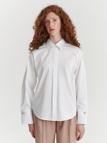 Chemisier 'Sumita' TATUUM en blanc : devant