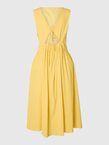 Robe d’été SELECTED FEMME en jaune