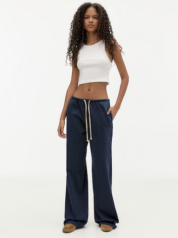 Pull&Bear Široký strih Nohavice - Modrá